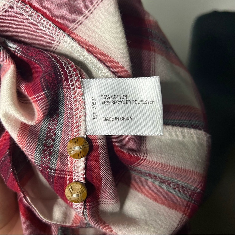 Red and White Plaid Button-Up Shirt - Picture 6 of 7